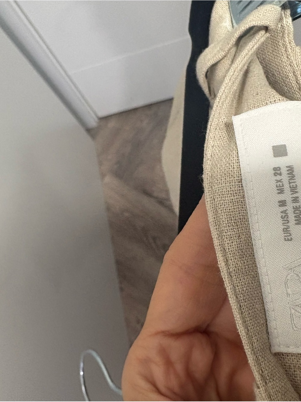 Zara Neutral Beige Tailored High-Waist Shorts - Picture 4 of 4